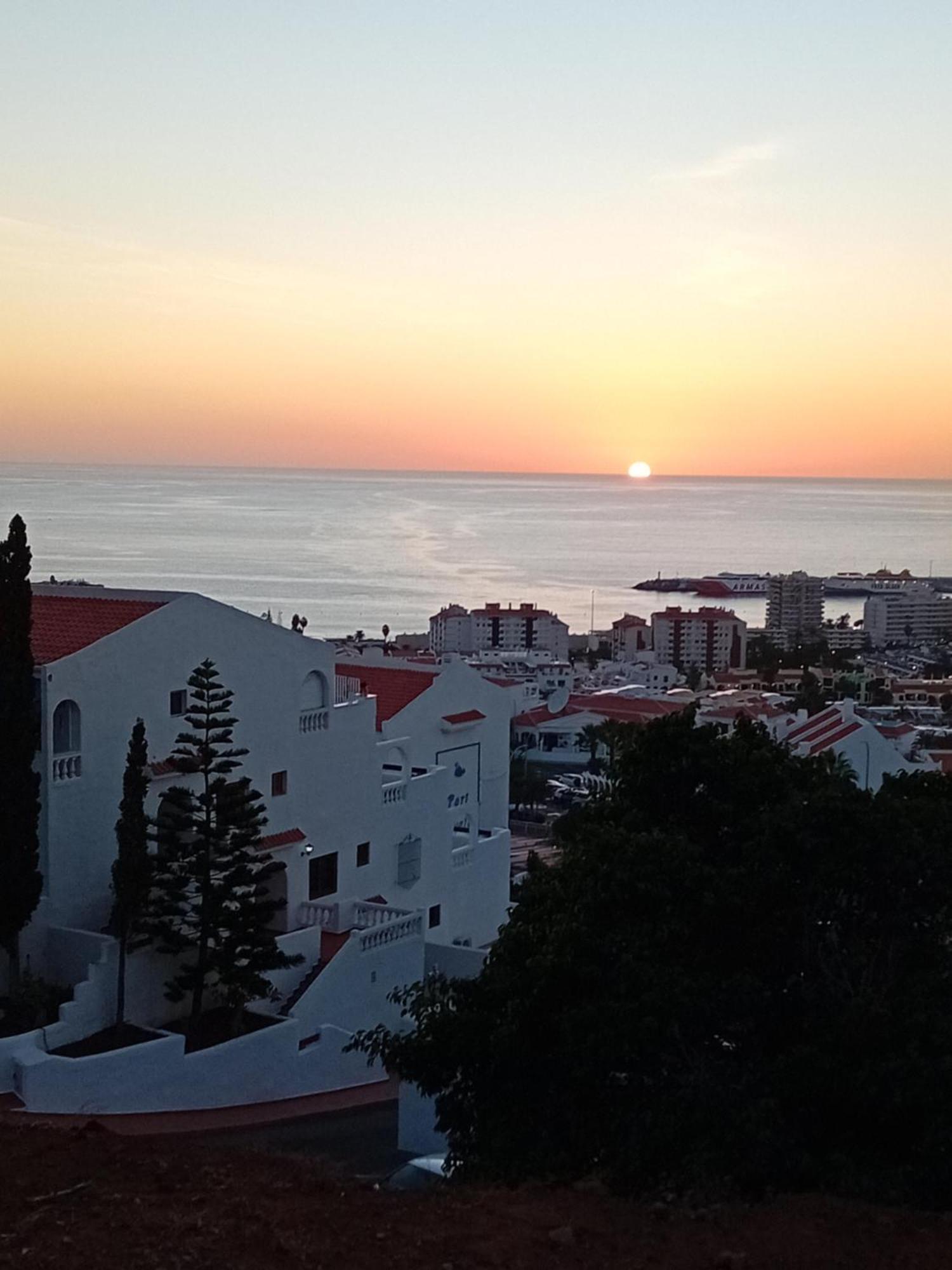Ocean Dreams Suite Los Cristianos Hill Heated Pool 外观 照片
